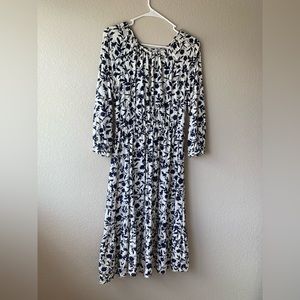Old navy long sleeve dress barely worn